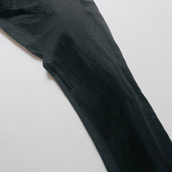 Lululemon Black Cropped Mesh Detail Leggings Size Small - Picture 4 of 8